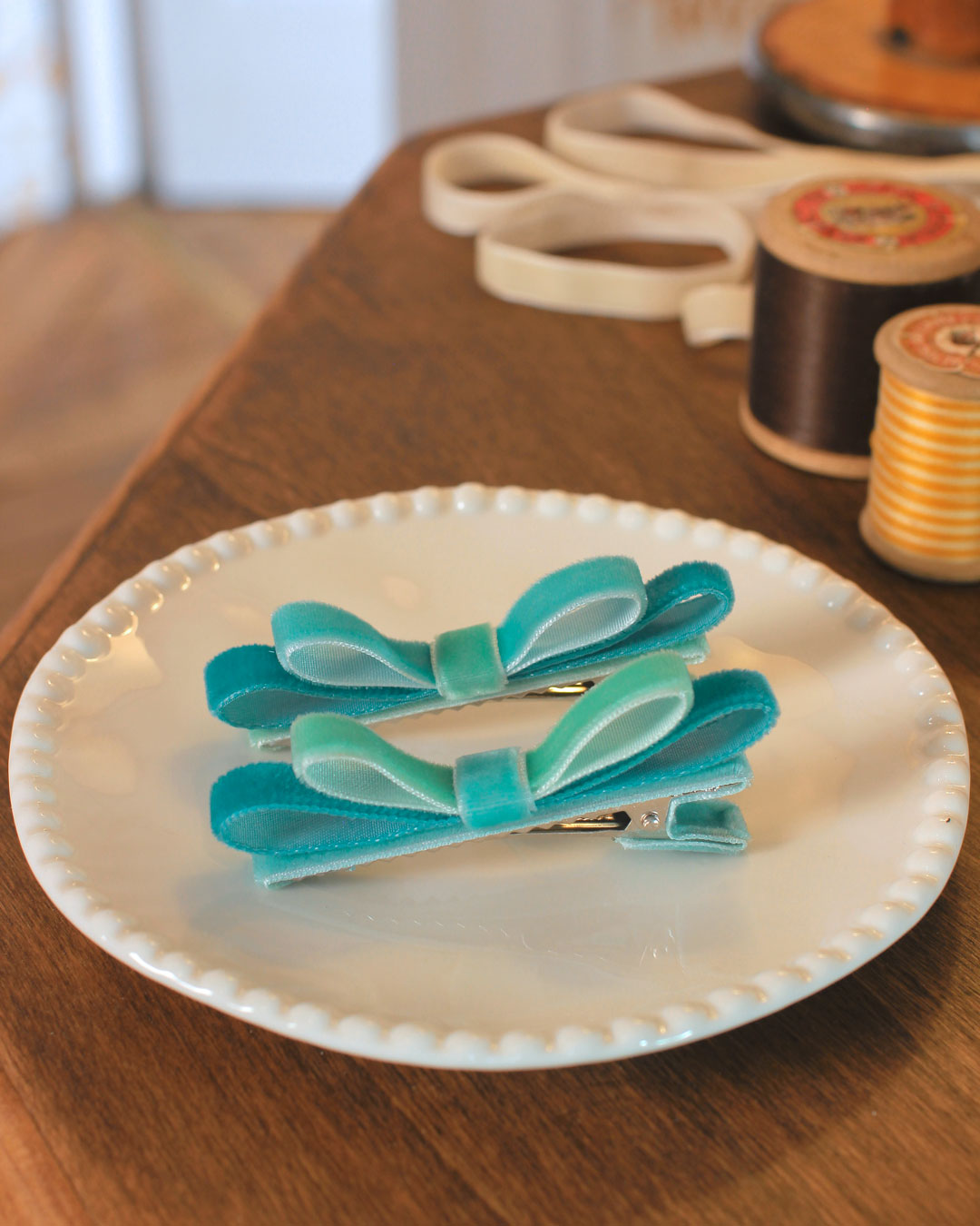 Duo de pinces Augustine noeuds velours bleu