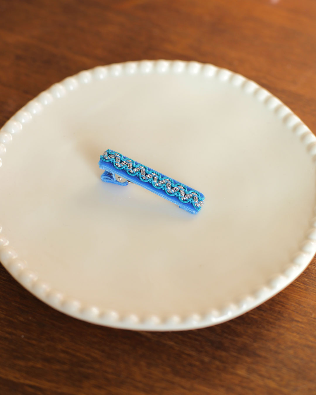 Petite pince Pop bleu roi, bleu fluo et argenté Marie-Joséphine