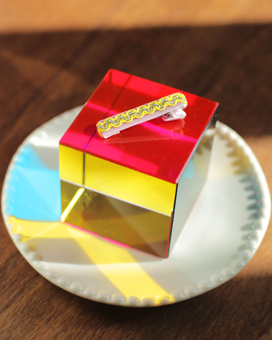 Petite pince Pop parme jaune vif et argenté Marie-Joséphine