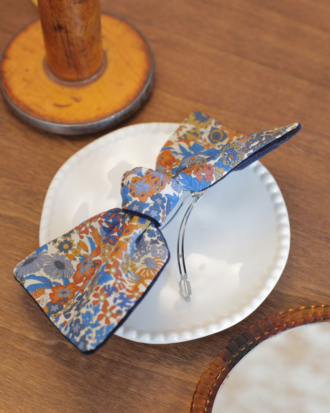 Barrette clip Grand noeud Joséphine Liberty Margaret Annie bleu Marie-Joséphine