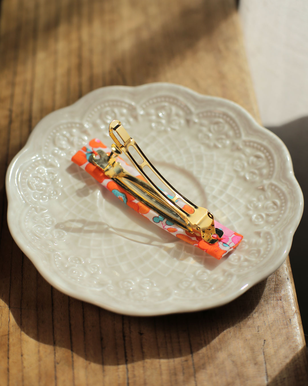 French barrette cheveux Hortense Marie-Joséphine rectangulaire en Liberty betsy clémentine orange parfaite pour cérémonies et tenues du quotidien