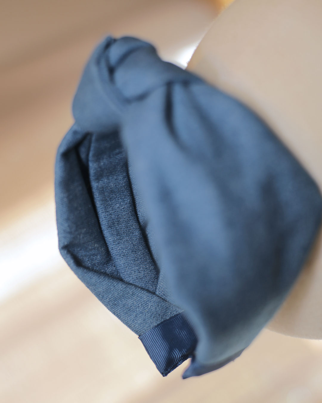 Serre-tête turban Nicole Marie-Josephine en jean denim bleu
